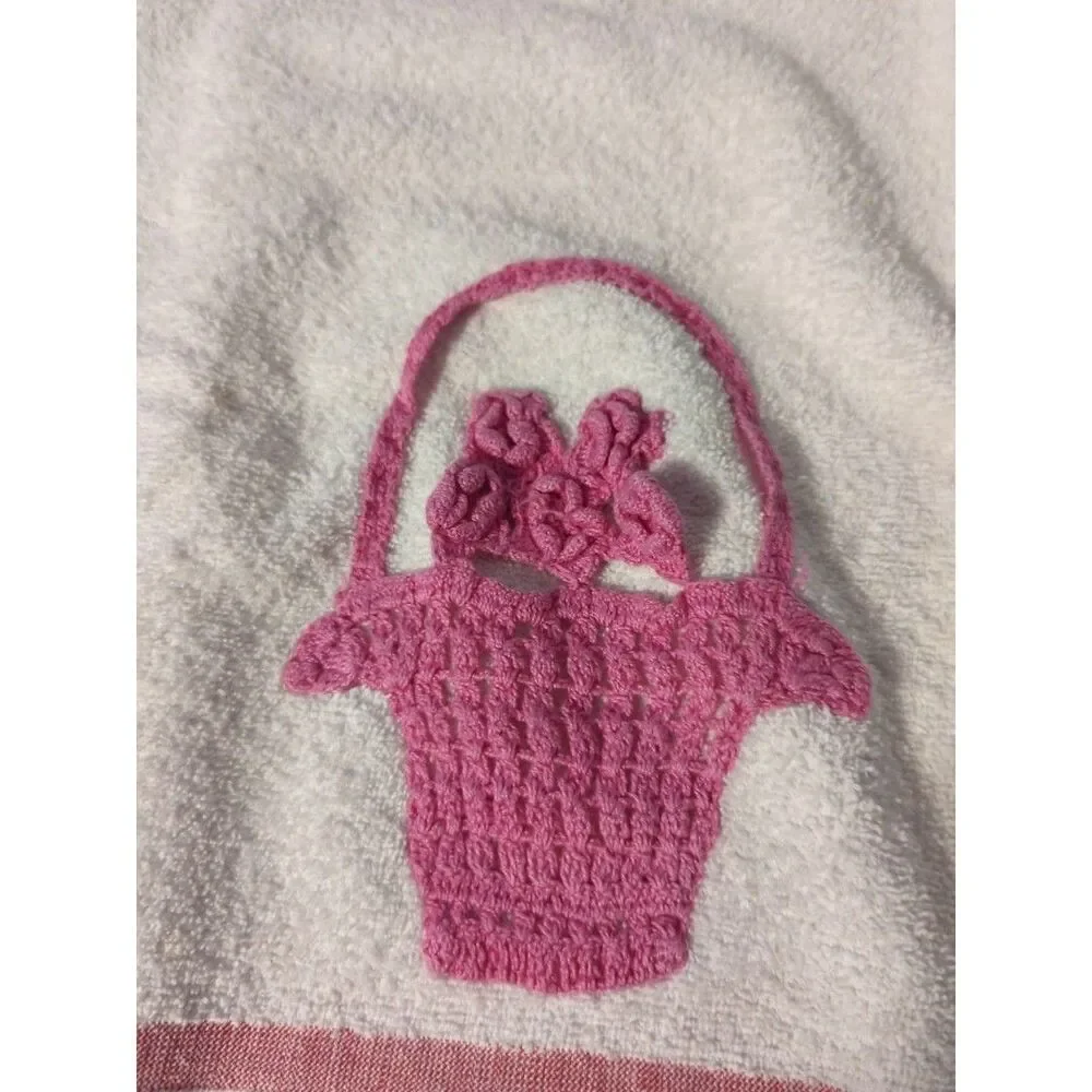 Vintage 70s Sear Roebuck Bath Towel White Pink Floral Fringe 22x42 MCM Rare